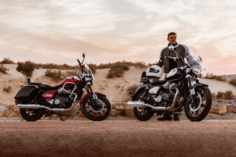 Royal Enfield Super Meteor 650