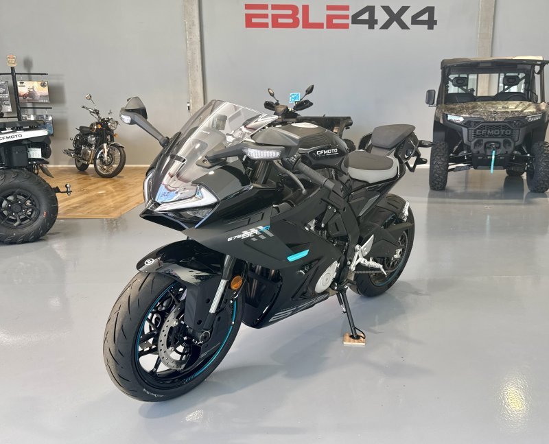 CFMOTO 675SR-R BLACK EDITION by EBLE4x4